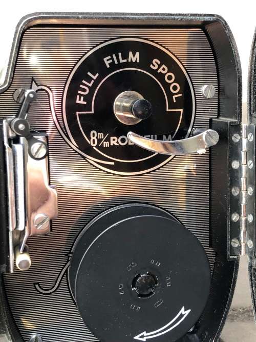 RARE VINTAGE VANGUARD CINE8 8mm MOVIE CAMERA IN CASE WITH USER MANUAL - EXCELLENT CONDITION