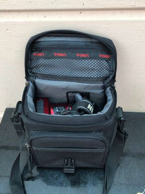 NIKON COOLPIX L810 COMPACT DIGITAL CAMERA 16.1mp - COMES WITH A CAMERA BAG - WORKING 100%