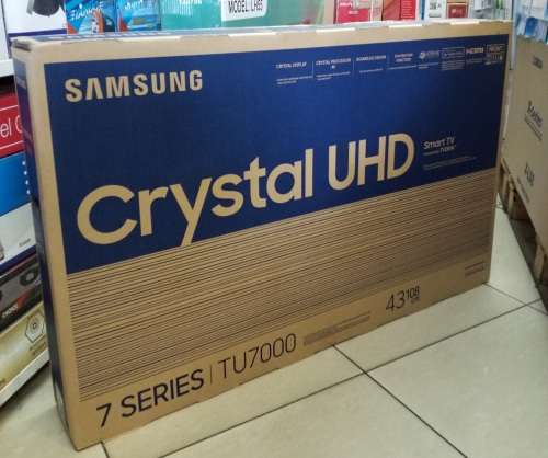 SAMSUNG 43` Display Crystal Processor 4K UHD TV FREE SHIPPING