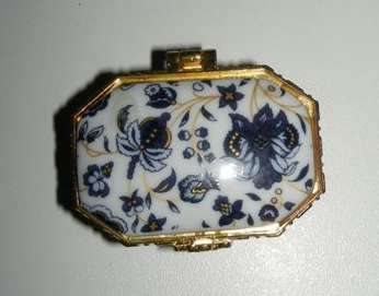 Blue Porcelain Gift Box - octagonal shape