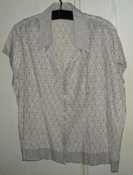 Floral top with sequins - size 16  - by Kelso