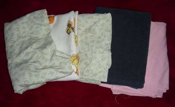 Bulk lot of baby bedding x 5 vintage items in excellent condition