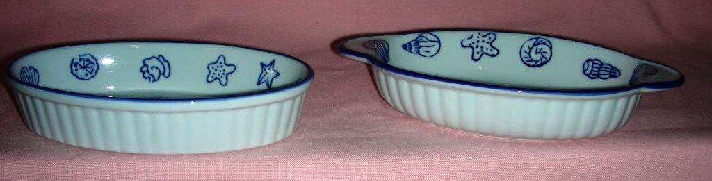 2 x Blue & white fine china serving dishes - Sea shell motif - dishwasher safe - Pro Chef