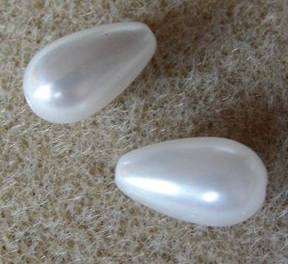 80, 6 x 12mm Tear Drop Acrylic White Pearls