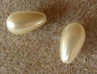 80, 6 x 12mm Tear Drop Acrylic Cream Pearls