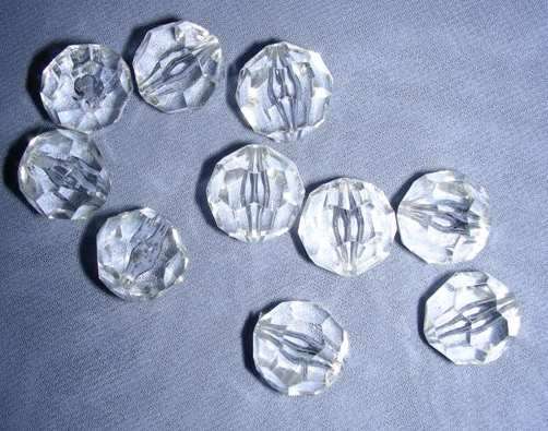 10 x round acrylic facetted clear beads 14mm