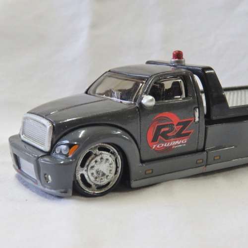 Maisto RZ towing flat bed tow truck