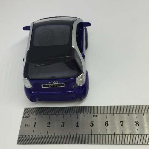 Maisto Smart City-Coupe toy car - scale 1/33 - pull back action