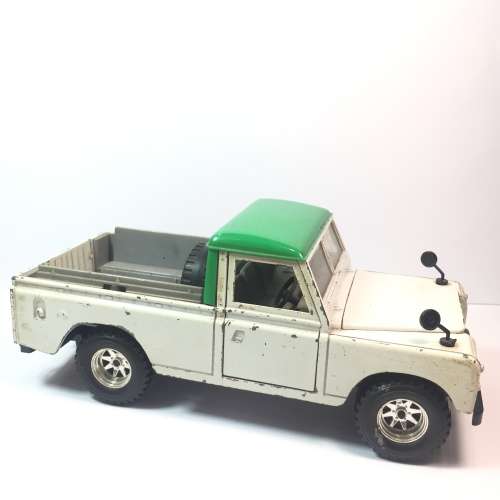 Bburago Land Rover model car - scale 1/24