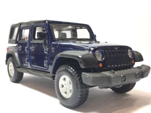 Bburago Jeep Wrangler Unlimited Rubicon model car - scale 1/32