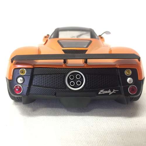 Mondo Motors Pagani Zonda F supercar model car - one mirror missing - scale 1/18
