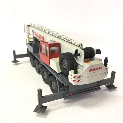 Conrad #2084 FAUN ATF 70-4 die-cast mobile crane construction model - scale 1/50