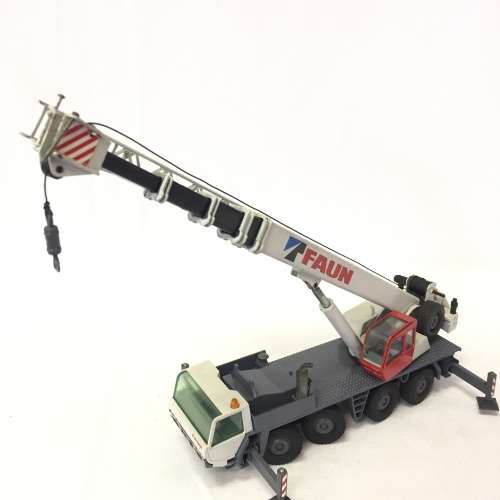 Conrad #2084 FAUN ATF 70-4 die-cast mobile crane construction model - scale 1/50