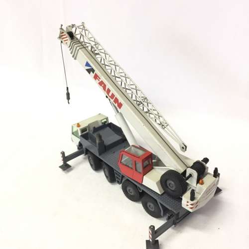 Conrad #2084 FAUN ATF 70-4 die-cast mobile crane construction model - scale 1/50