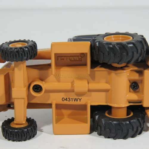 ERTL Case 590 Super L series 2 backhoe loader die-cast construction model - Scale 1/64