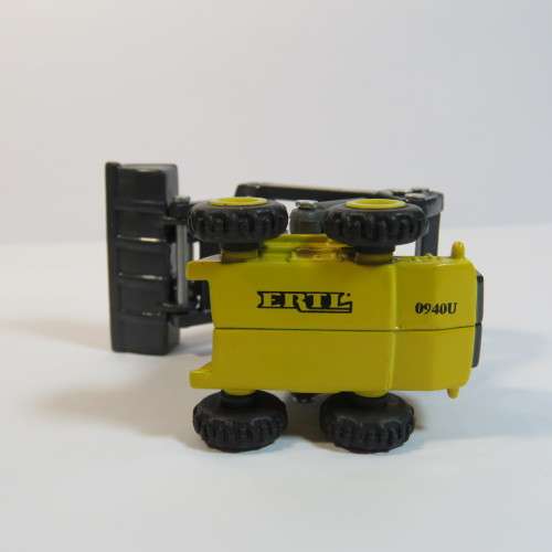 ERTL New Holland LS170 skid steer loader model - Scale 1/64