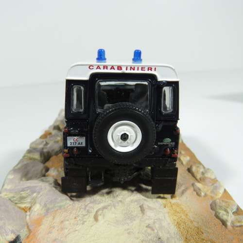 James Bond 007 - Land Rover Defender police car - Quantum of Solace