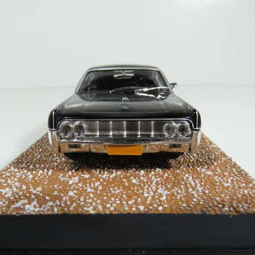 James Bond 007 - Lincoln Continental Stretched Limousine model car - Thunderball