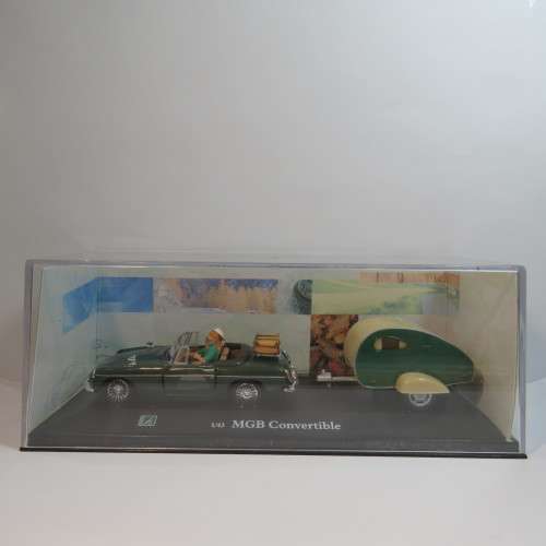 Hongwell MGB convertible with teardrop camper trailer model in case - Scale 1/43