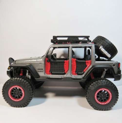 Maisto off-road kings 2015 Jeep Wrangler unlimited model car - Scale 1/24