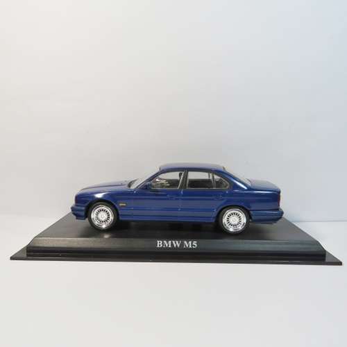 Del Prado 1985 BMW M5 die-cast model car - Scale 1/43