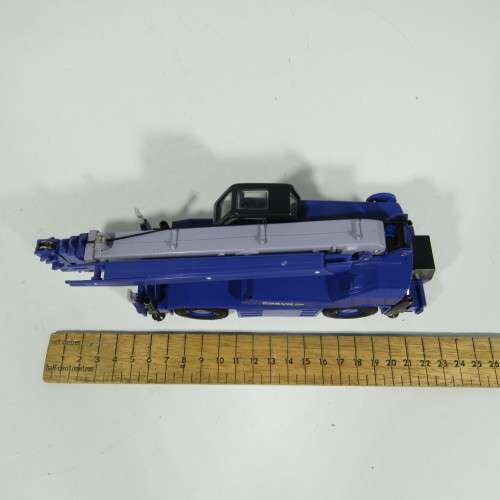 Tadano Crevo 300 die-cast mobile crane construction  model - Scale 1/45