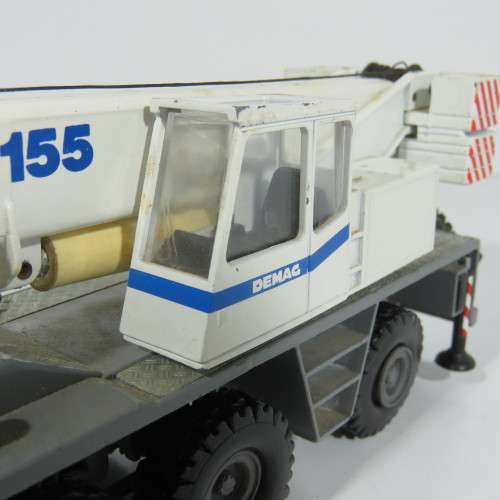 Conrad #2086 Demag AC155 mobile crane die-cast construction model - Scale 1/50