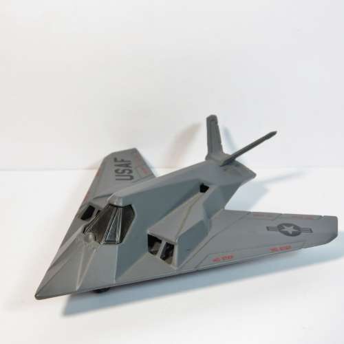 1990 Matchbox Skybusters SB-36 F-117A Stealth Fighter die-cast model plane
