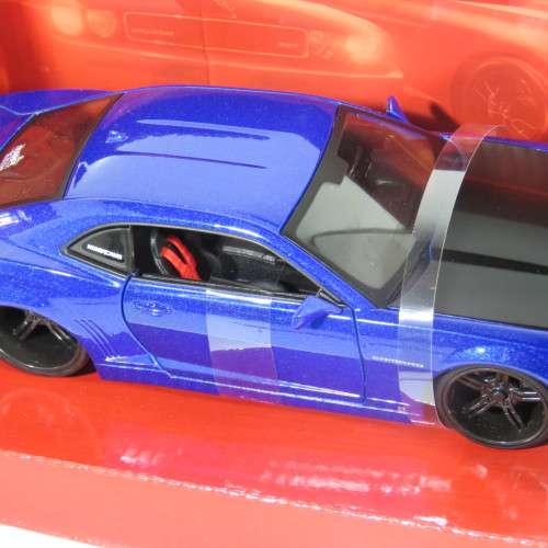 Maisto Design 2010 Chevrolet Camaro SS RS model car  Modern muscle in box  scale 1/24