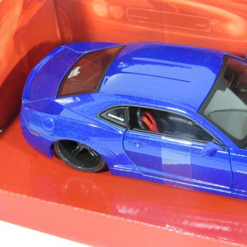 Maisto Design 2010 Chevrolet Camaro SS RS model car  Modern muscle in box  scale 1/24