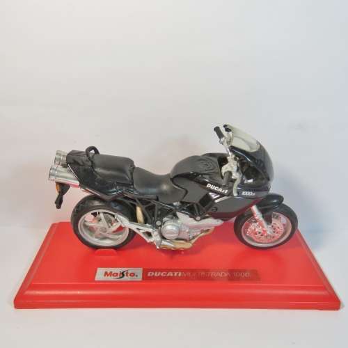 Maisto Ducati Multistrada 1000 DS model motorcycle - Scale 1/18