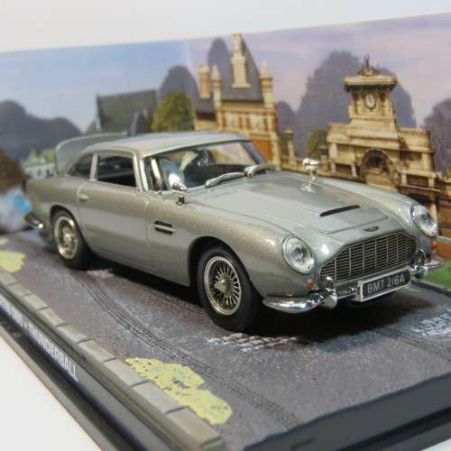 James Bond 007 - Aston  Martin DB5 model car - Thunderball