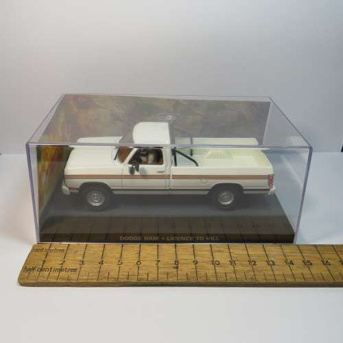 James Bond 007 - Dodge RAM model car - License to kill