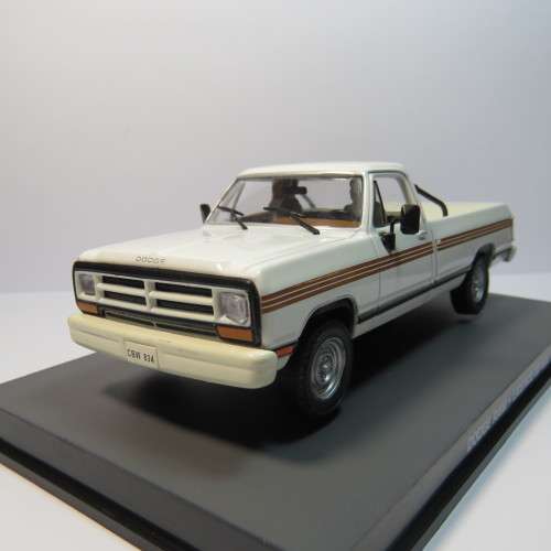 James Bond 007 - Dodge RAM model car - License to kill
