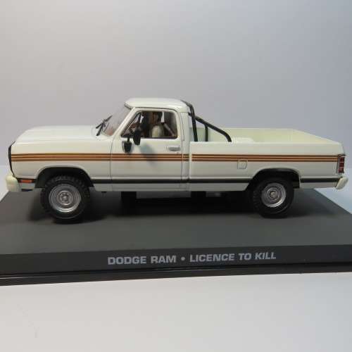 James Bond 007 - Dodge RAM model car - License to kill