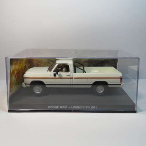 James Bond 007 - Dodge RAM model car - License to kill