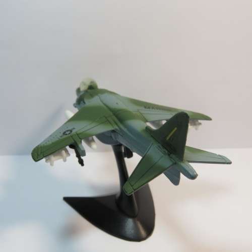 Maisto US Marines AV-8B Harrier die-cast jet plane