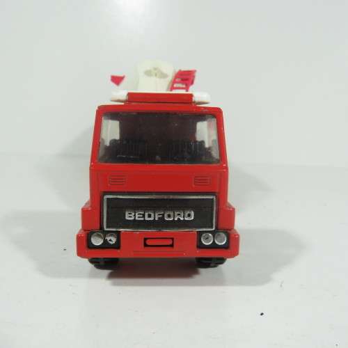 Matchbox Superkings Bedford truck with Kellog's K3 grain transporter