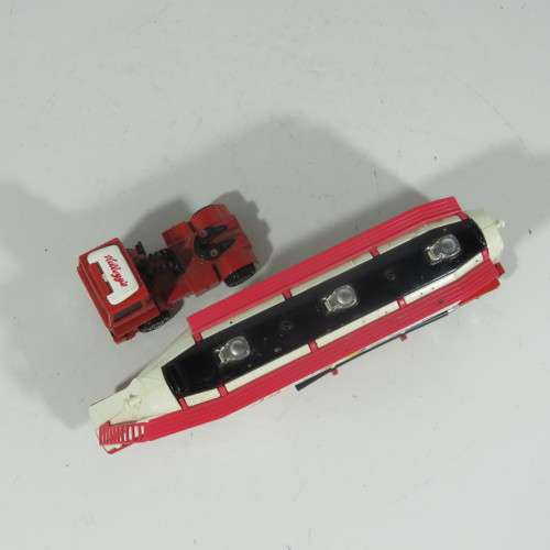 Matchbox Superkings Bedford truck with Kellog's K3 grain transporter