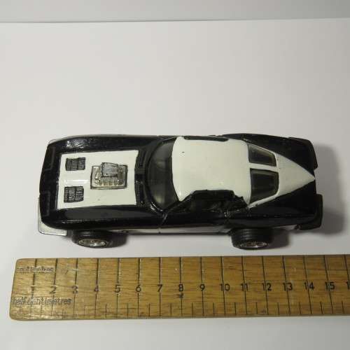 Tootsietoy 1963 Chevy Corvette toy car - Repainted