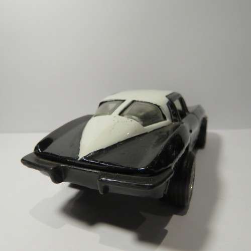 Tootsietoy 1963 Chevy Corvette toy car - Repainted