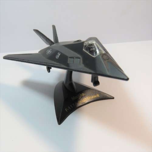 Maisto F-117A Stealth Nightwork die-cast model plane