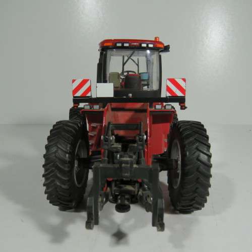 ERTL Case IH 350 tractor - Front wheels missing and axle replaced