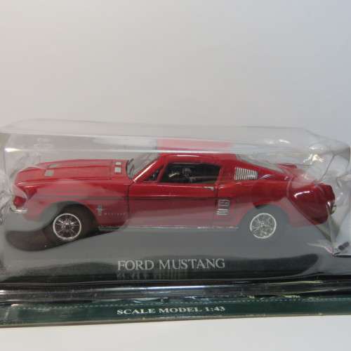 DelPrado Ford Mustang model car - Scale 1/43