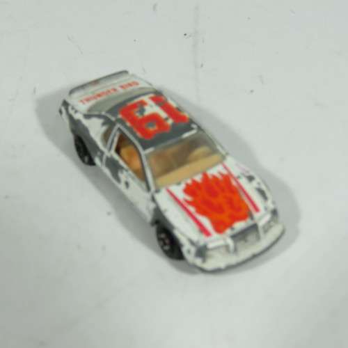 Lot of 8 Yatming toy cars