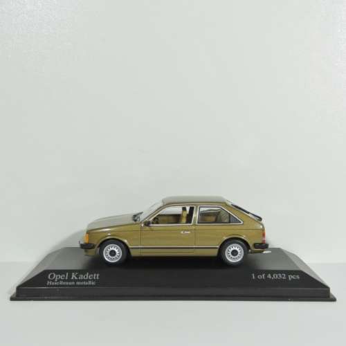 Mini Champs 1979 opel kadett haselbraun metallic model car in case - Scale 1/43 - Mirrors repaired