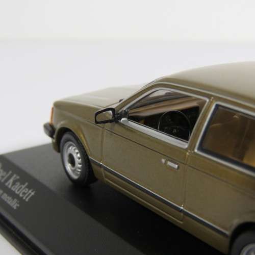 Mini Champs 1979 opel kadett haselbraun metallic model car in case - Scale 1/43 - Mirrors repaired