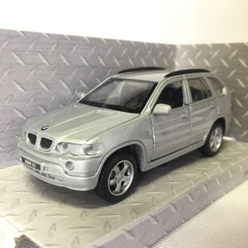 Maisto BMW X5 model car - scale 1/42