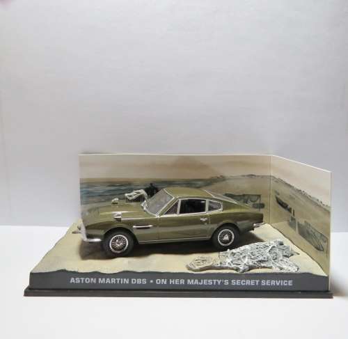 James BOnd 007 - AstOn Martin DBS model car - On her secret service