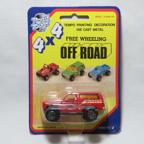 Vintage Road Tough 4x4 off road Blazer die cast toy car in pack